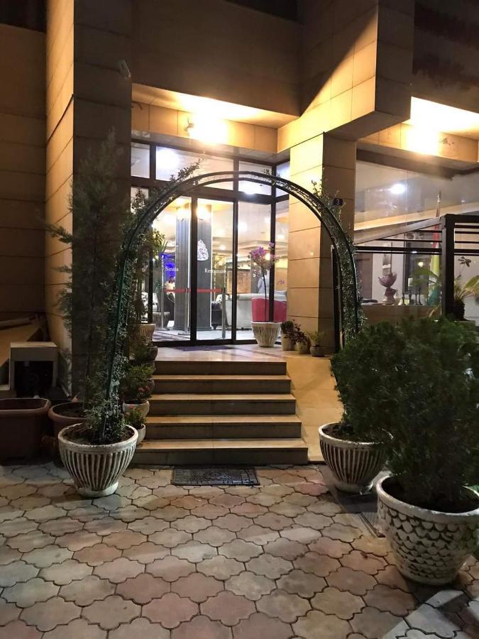 Hotel Sinaia Palace Erbil Exterior foto