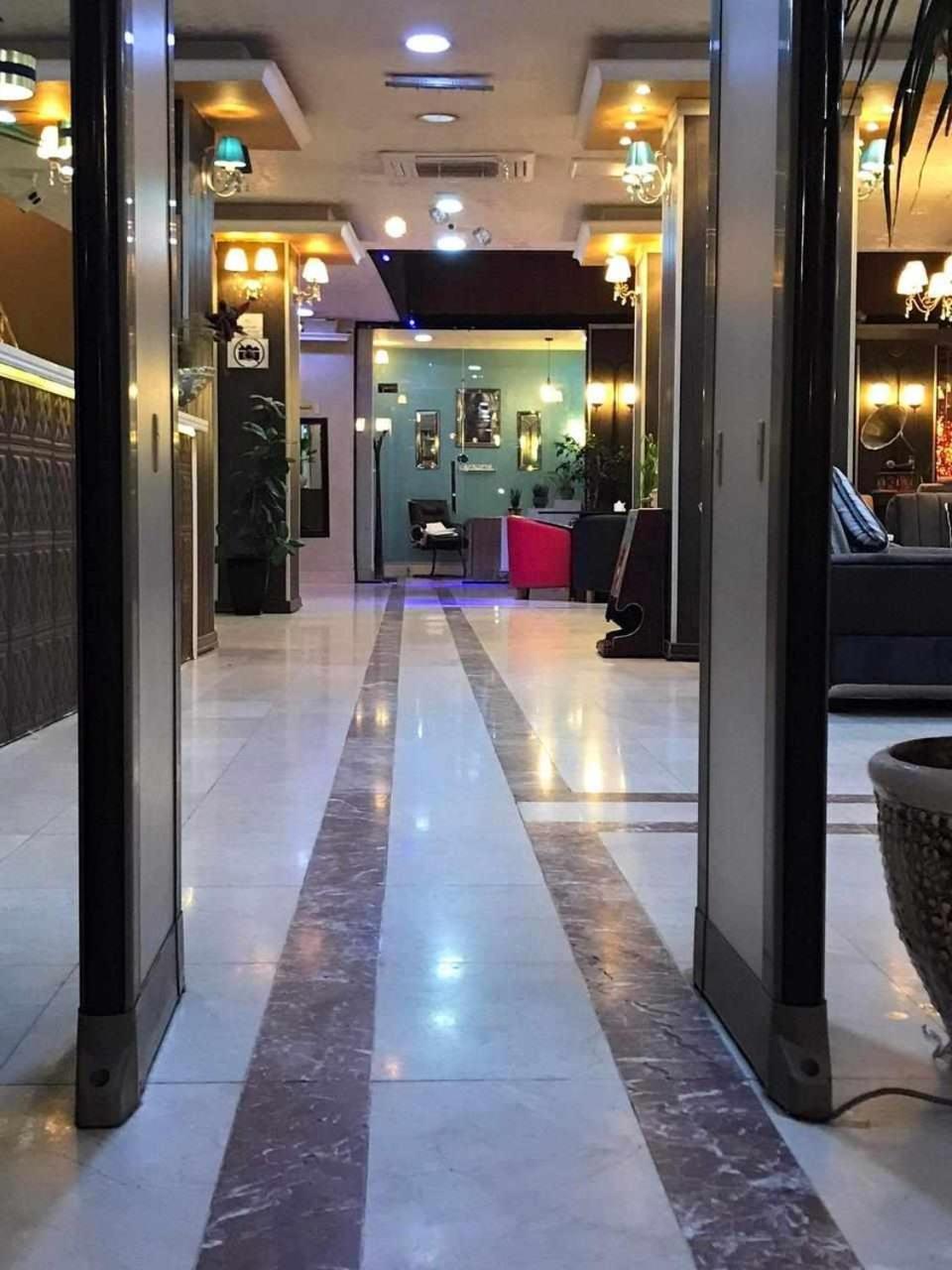 Hotel Sinaia Palace Erbil Exterior foto